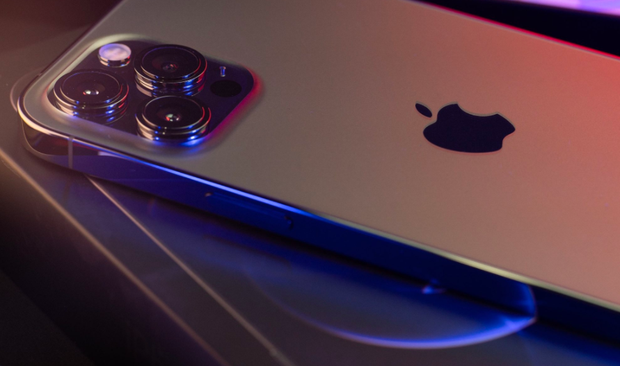 苹果已确定iPhone15系列潜望式镜头供应商