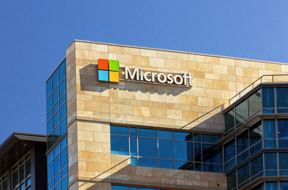 微软第三财季营收493.6亿美元同比增长18%