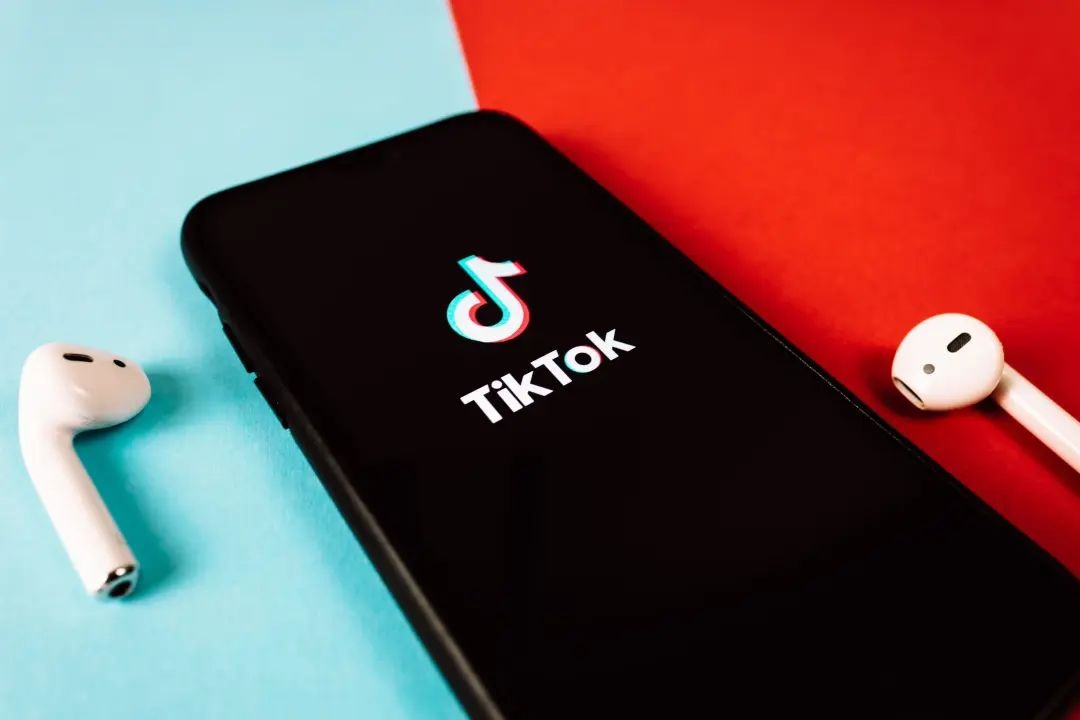 TikTok更新视频购物广告