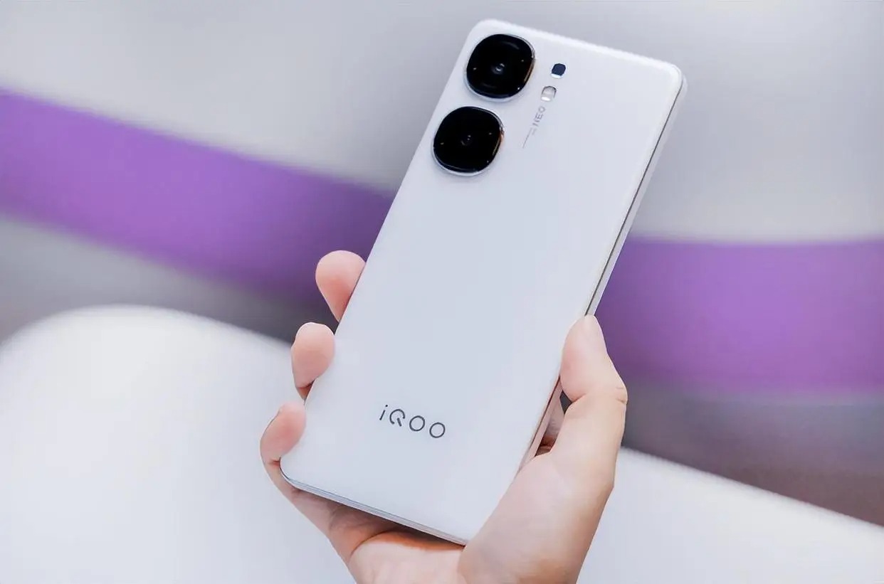 iQOO Neo9S Pro官宣