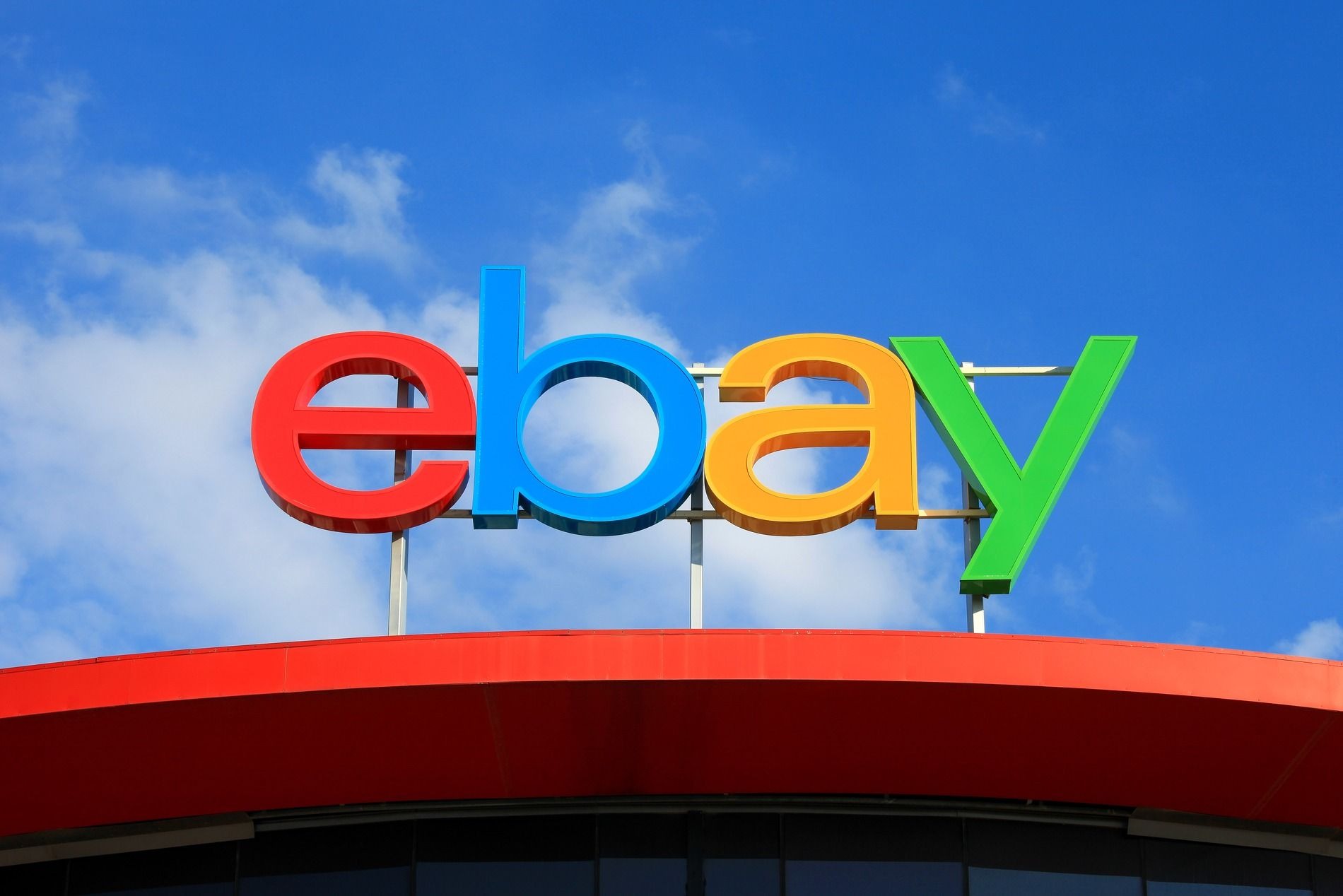 eBay推出交易卡列表新功能