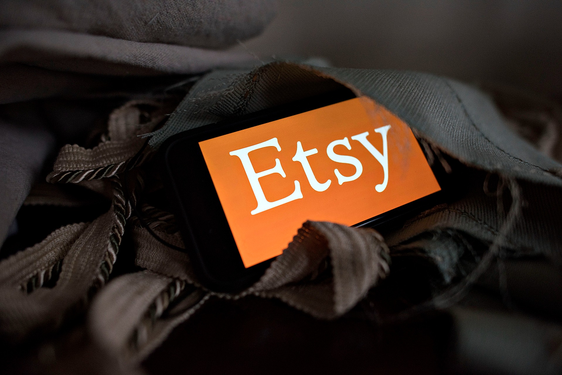 Etsy宣布多个节日计划
